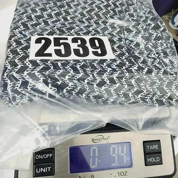 41 Hawthorn printed v neck details 3/4 sleeve Stretched blouse M - Picture 8 of 8